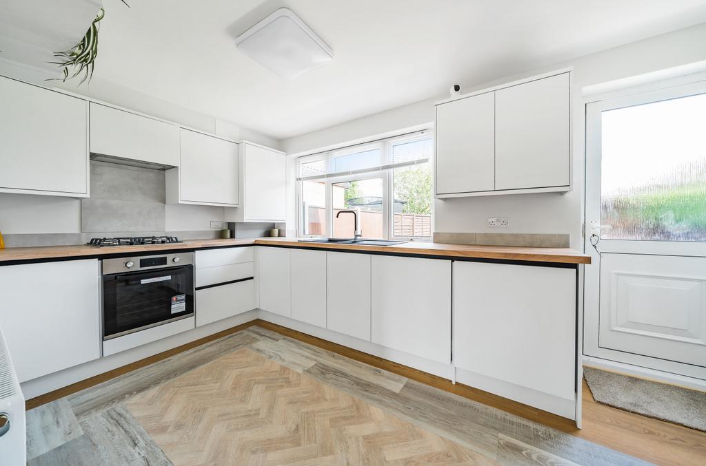 Fitted Kitchen