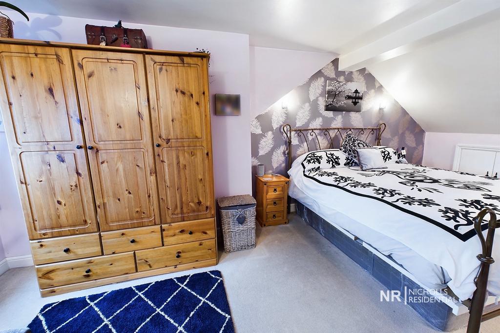 Bedroom 1- Extra photo2