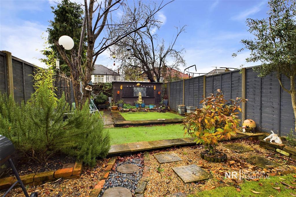 Garden Extra Photo 1