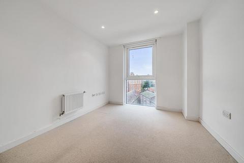 1 bedroom flat for sale - Broomhill Road, Southfields