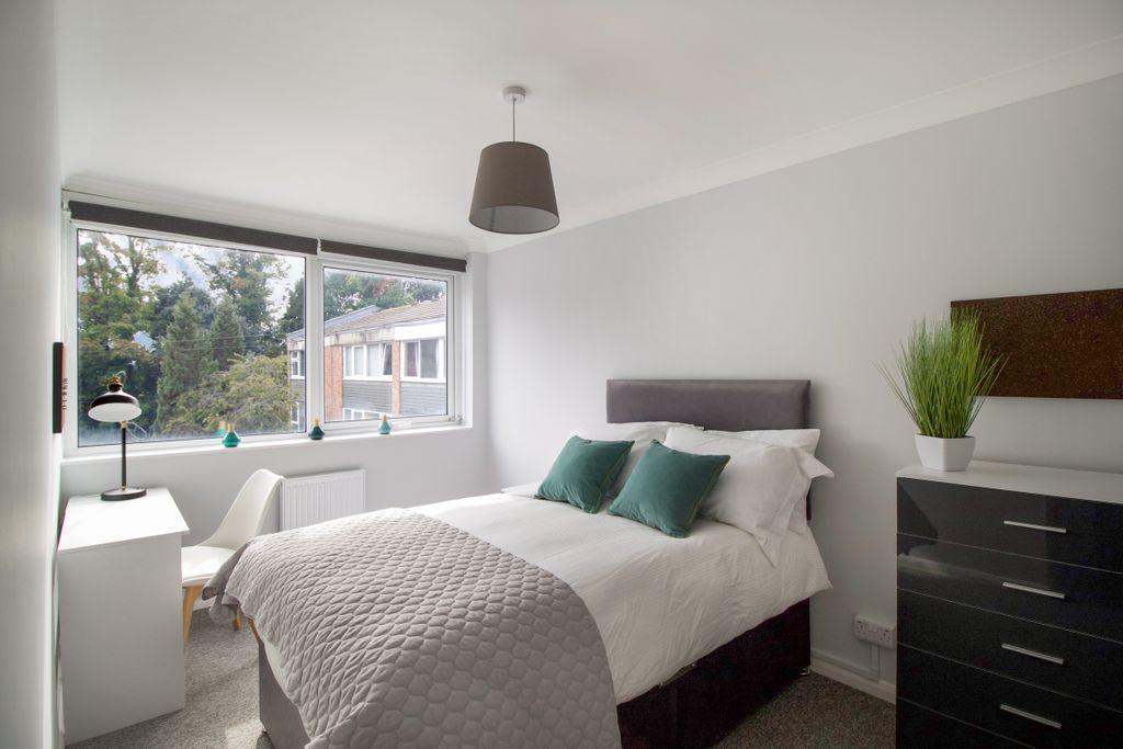 Bedroom 5 (Double)