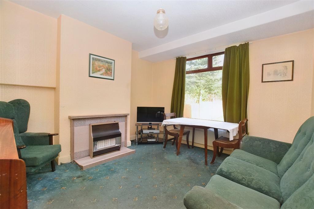 Kent Grove, Runcorn 3 bed semidetached house £180,000