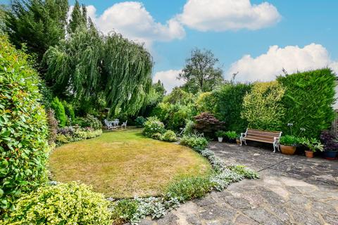105 Swakeleys Road, Ickenham, Uxbridge, UB10 8DH