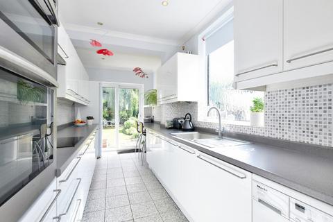 105 Swakeleys Road, Ickenham, Uxbridge, UB10 8DH