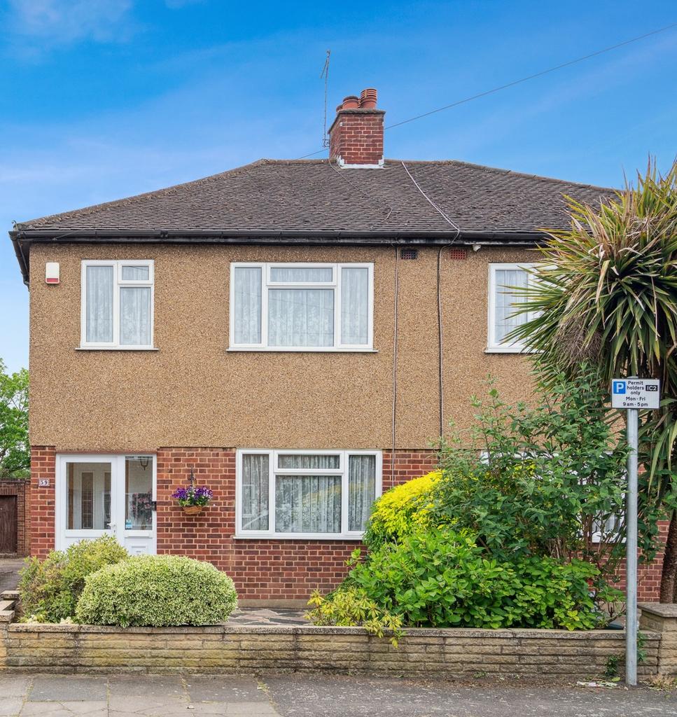Sussex Road, Uxbridge UB10 3 bed semidetached house for sale £650,000