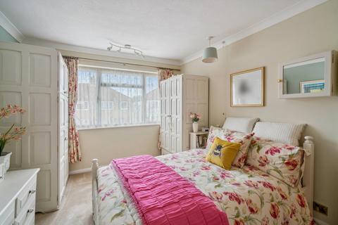 3 bedroom semi-detached house for sale, Sussex Road, Uxbridge UB10