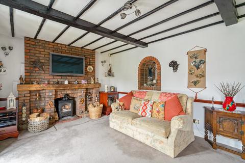 4 bedroom bungalow for sale - Somerset Way, Iver SL0
