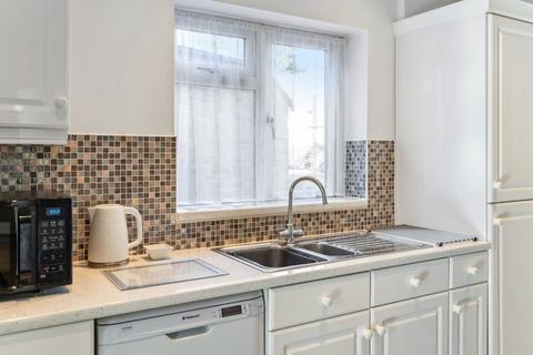 97 Pinewood Green, Iver, SL0 0QN