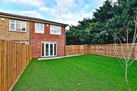 9 Foxcroft, Iver, SL0 9BX