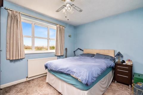 28 Martindale, Iver, SL0 0HY