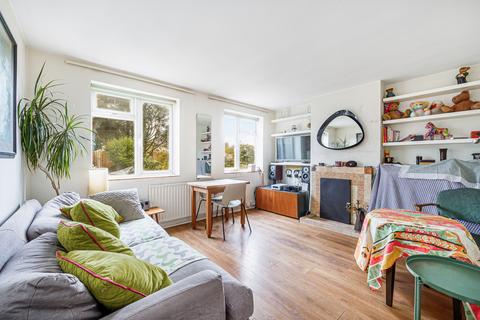 65 Gifford Gardens, London, W7 3AS