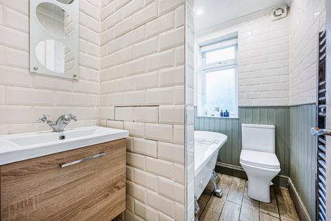 65 Gifford Gardens, London, W7 3AS