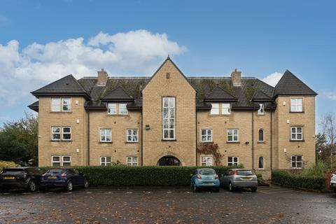 3 bedroom apartment to rent, Colne Road, Burnley BB10