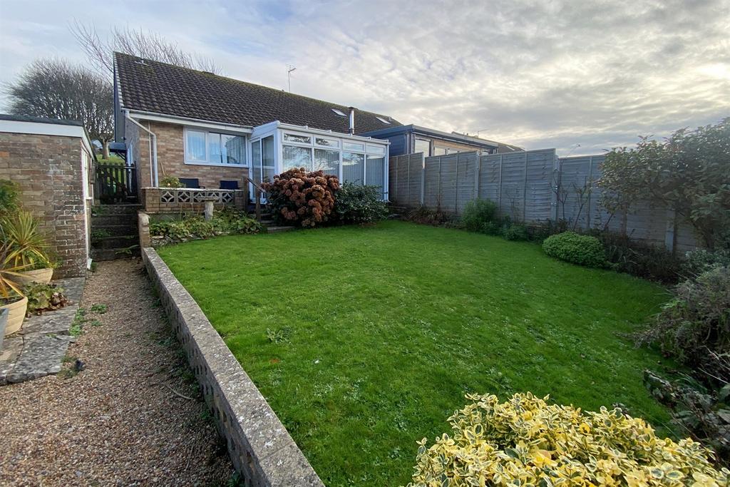 Bridport 2 bed semidetached bungalow for sale £350,000