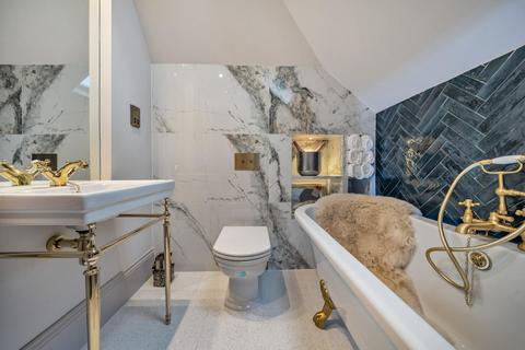 1 Queensthorpe Mews, London, SE26 4PN