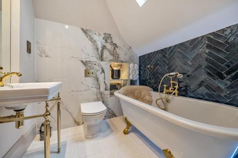 1 Queensthorpe Mews, London, SE26 4PN