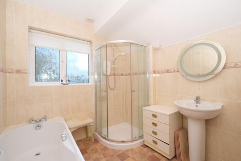 3 bedroom semi-detached house for sale - Painswick Road, Hall Green, Birmingham, West Midlands B28 0HE