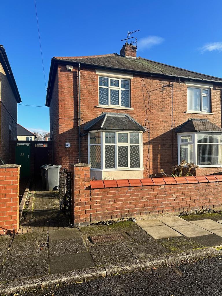 Brampton Place, North Shields NE29 3 bed semidetached house £900 pcm