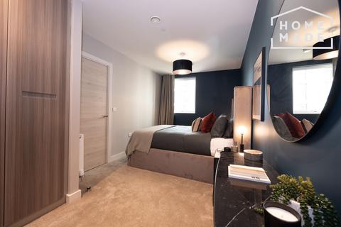3 bedroom flat to rent - New York Square, Leeds, LS2