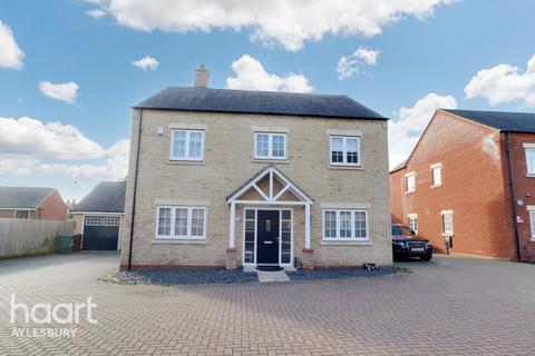 4 bedroom detached house for sale, Amber Close, Aylesbury