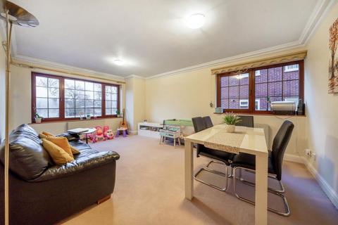 2 bedroom flat for sale - Albemarle Road, Beckenham