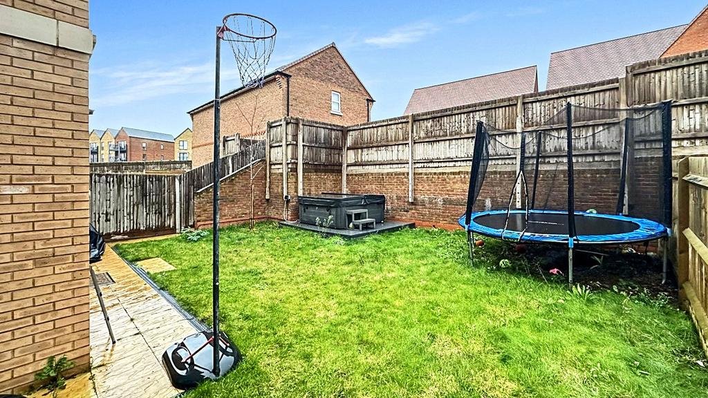 Rear Garden:
