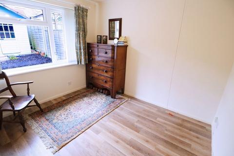 6 Icknield Court, Bidford On Avon, Alcester, B50 4AZ