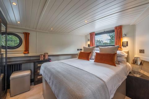 2 bedroom houseboat for sale - at Hazlemere Marina, Berth 1, Hazlemere Marina EN9