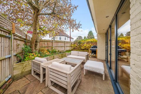 2 bedroom detached house for sale - Grove Terrace, Teddington, TW11
