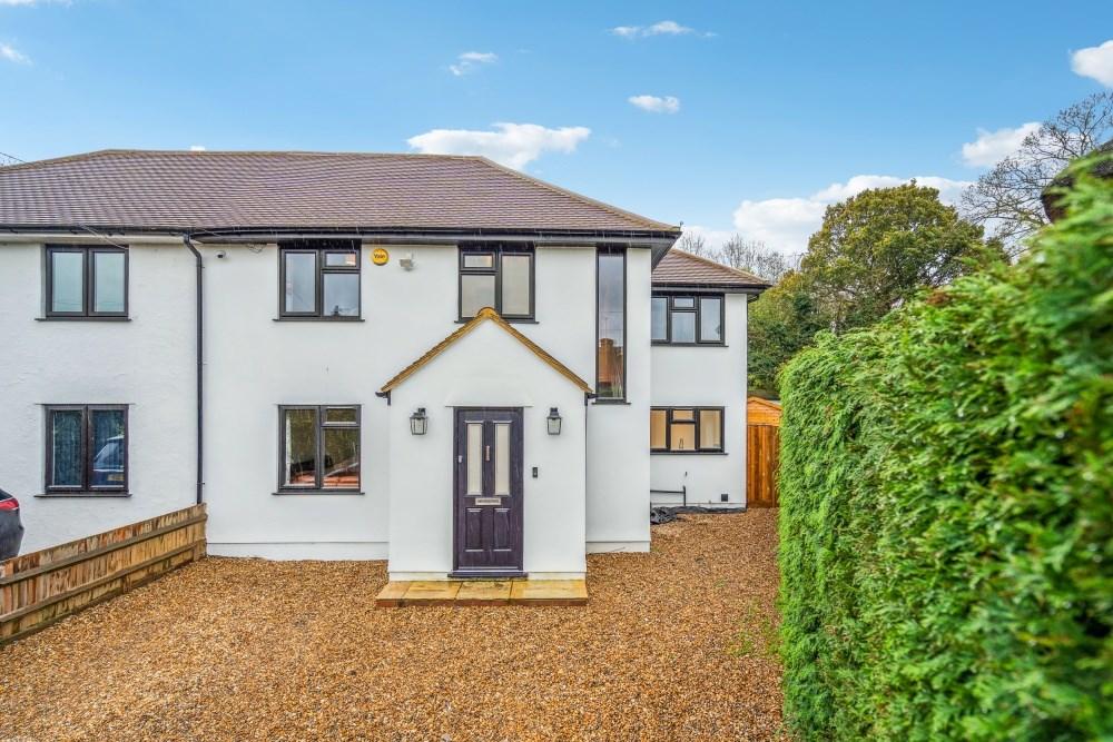 The Ridings, Iver SL0 4 bed semidetached house for sale £940,000