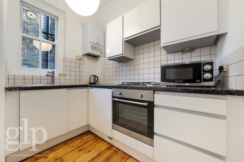 Apartment in Greater London - View 2