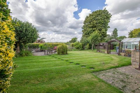 1 Follyfield, Hankerton, Malmesbury, SN16 9LA