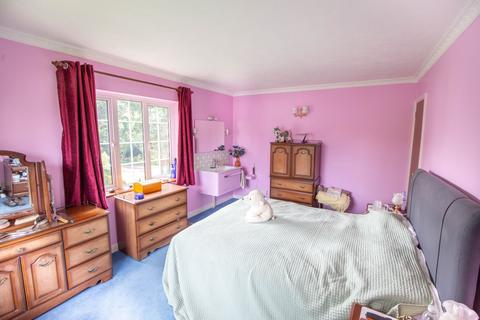 1 Follyfield, Hankerton, Malmesbury, SN16 9LA