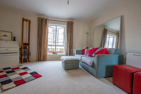 1 bedroom flat for sale, Sir Bernard Lovell Road, Malmesbury, SN16