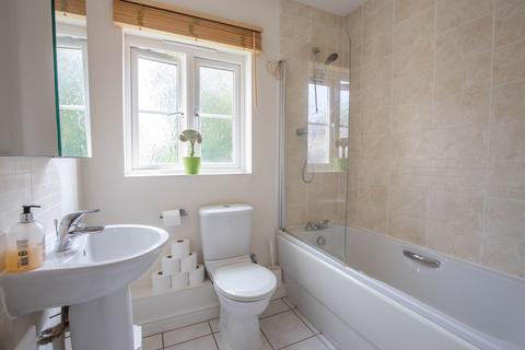 1 bedroom flat for sale, Sir Bernard Lovell Road, Malmesbury, SN16