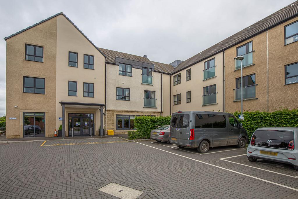 Hodge Lane, Malmesbury, SN16 2 bed retirement property for sale £200,000