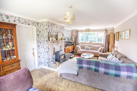 3 bedroom detached bungalow for sale - Oakleaze, Minety, SN16