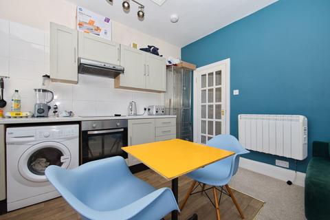 1 bedroom flat for sale - Sweyn Road, Cliftonville, CT9