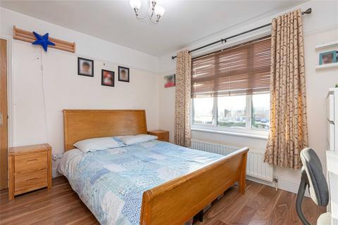 648 Bath Road, Taplow, Maidenhead, SL6 0NZ