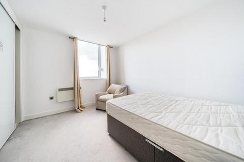 2 bedroom flat for sale, Basingstoke,  Hampshire,  RG21