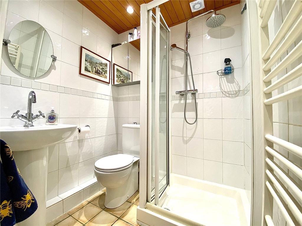 G.F Shower Room