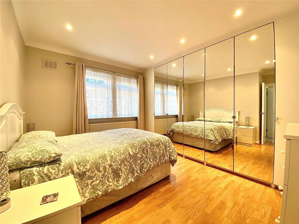 Bed 1
