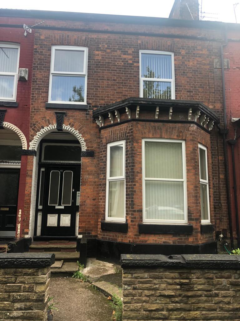 Available bedsit in House share, Bolton Road, M6