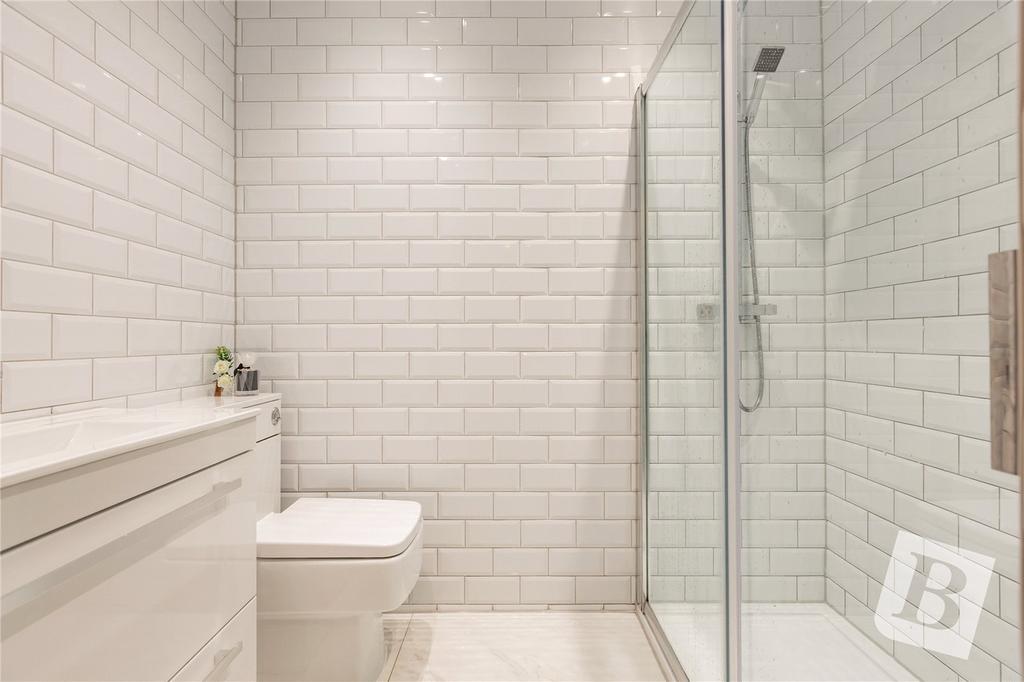 Shower Oom