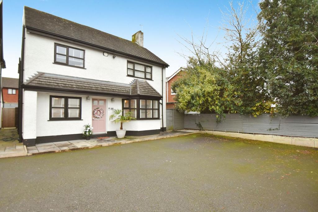 Hollins Lane, Bury, BL9 4 bed detached house for sale £415,000