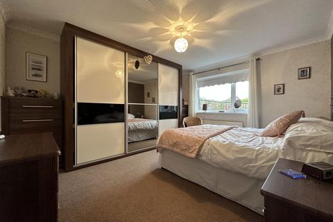 32 Braemar Drive, South Shields, NE34 7TZ
