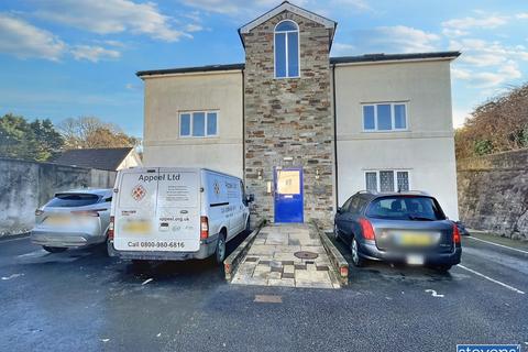 2 bedroom terraced house to rent, Western Road, Launceston, Cornwall, PL15