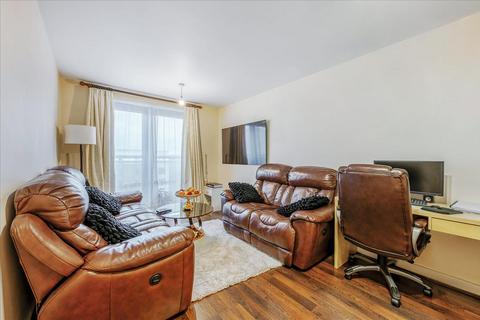 2 bedroom flat for sale, Taywood Road, Northolt, UB5