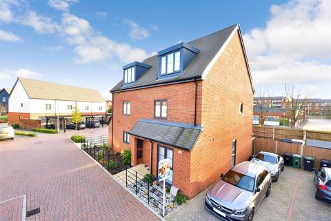 3 bedroom semi-detached house for sale, Kings Hill, Kings Hill, West Malling, Kent