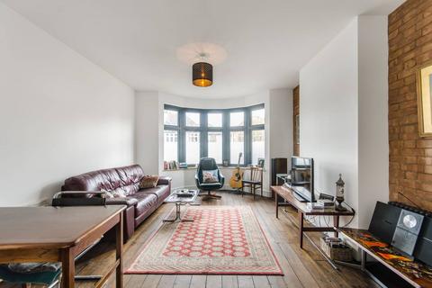 3 bedroom terraced house to rent, Haycroft Gardens, Kensal Green, London, NW10